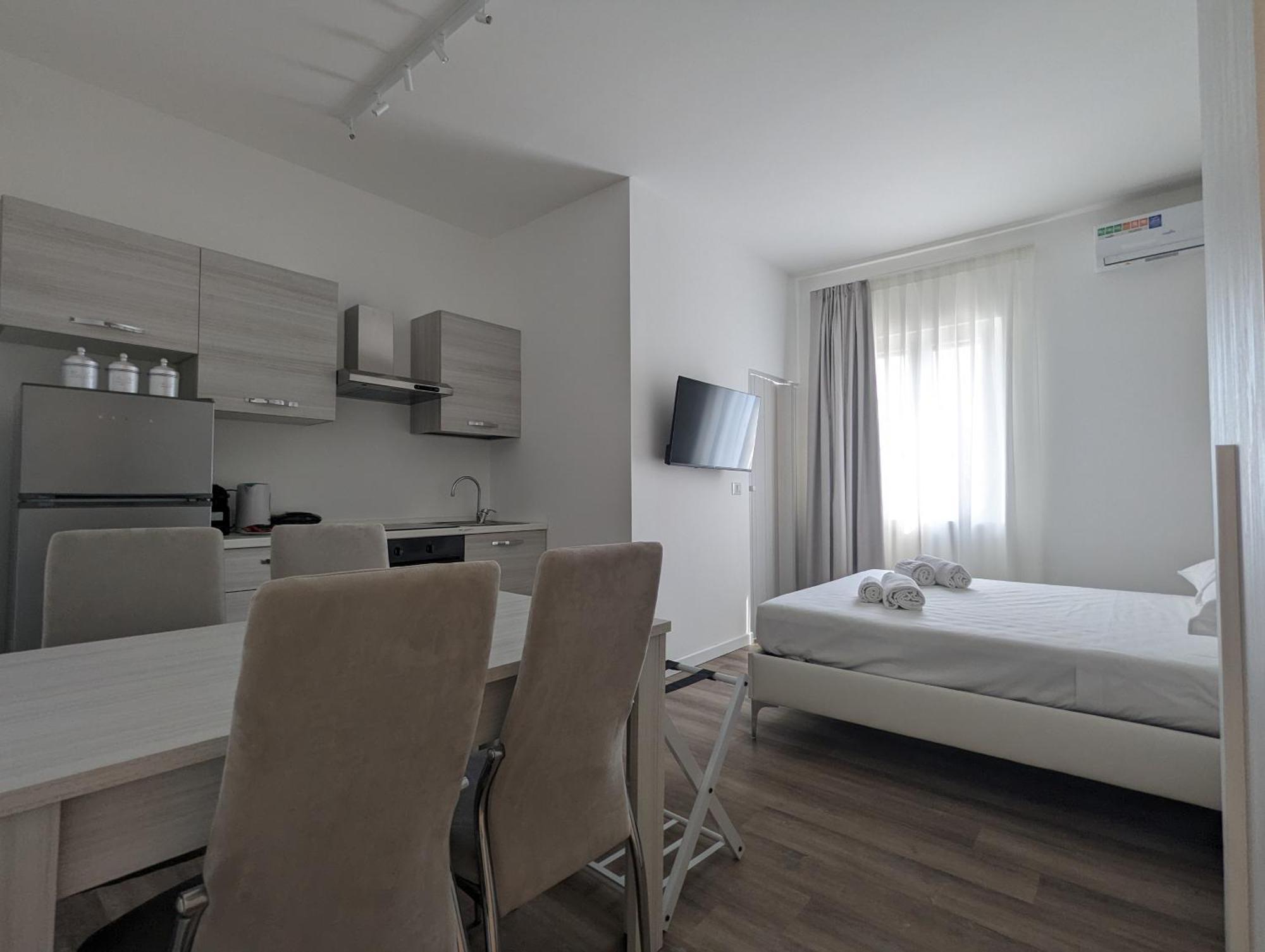 Caselle  Catullo Stay Near The Airport מראה חיצוני תמונה